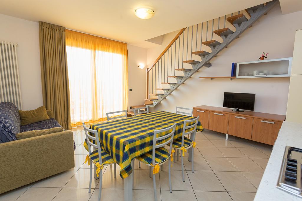 Residenza Orchidee Aparthotel Λατζίζε Εξωτερικό φωτογραφία